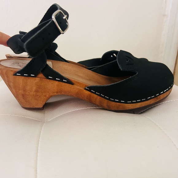 Maguba Swedish Black Suede Ankle Strap Clogs Size 40 - Picture 7 of 10